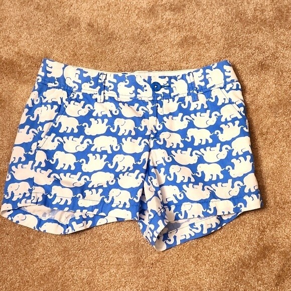 Lilly Pulitzer "Tusk in the Sun" Blue Shorts w/ White Elephants Size 2 - Picture 1 of 8